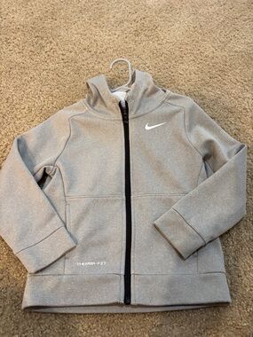 Nike Light Gray Full-Zip Therma-FIT Hoodie with White Swoosh